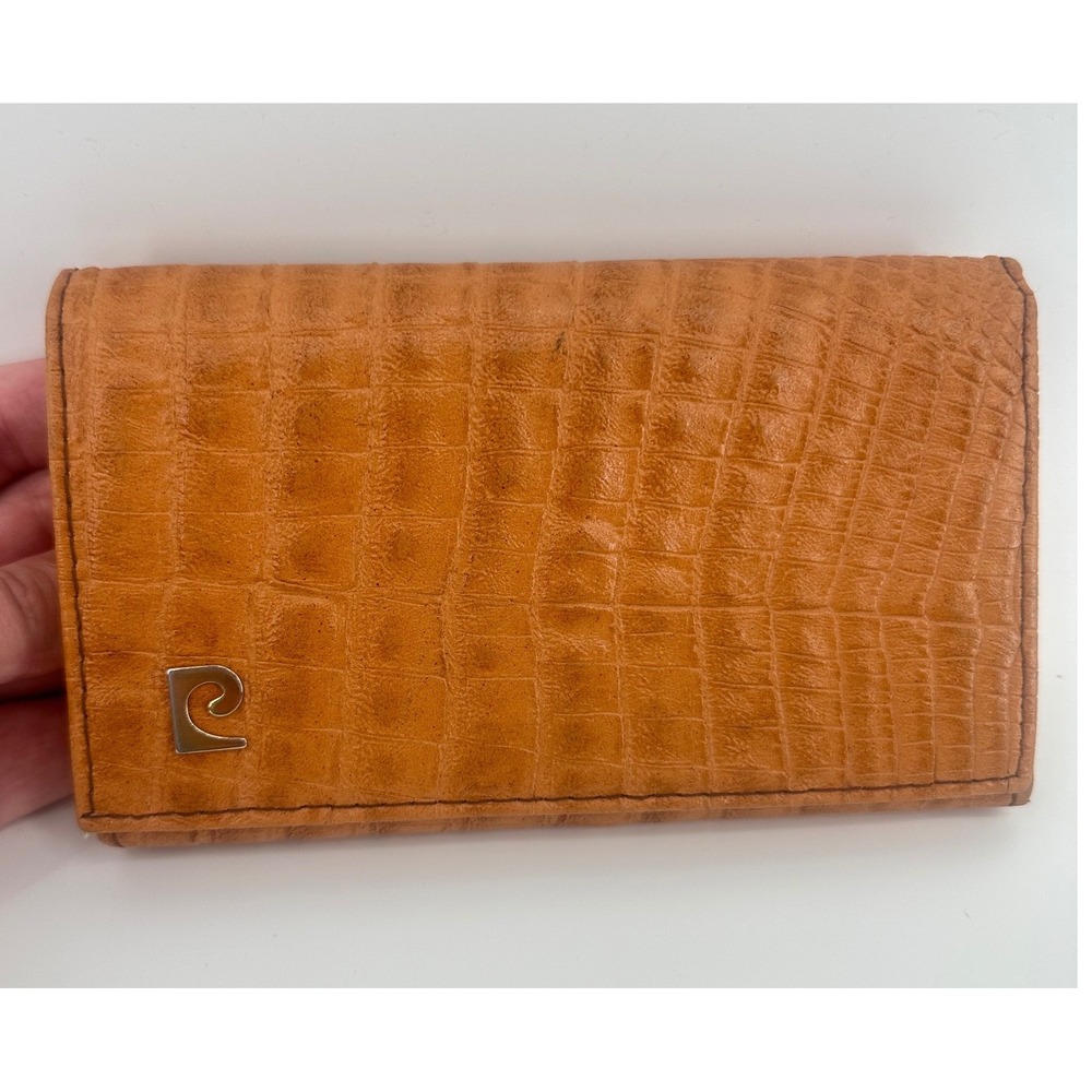 Vintage Pierre Cardin V Tan Crocodile Embossed Leather Kiss Lock Tri-Fold Wallet